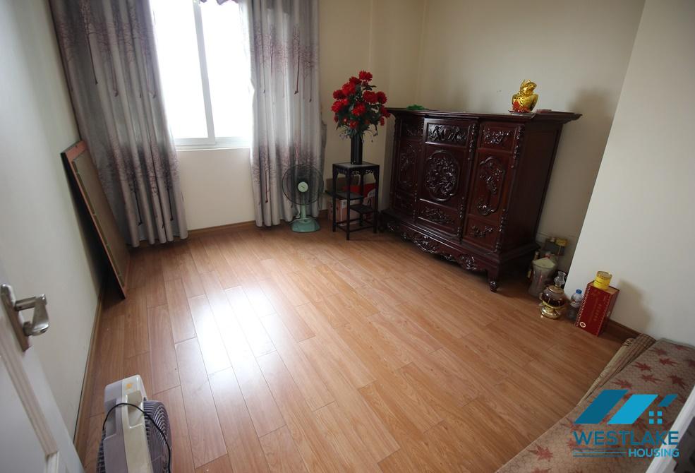 Cho thuê căn hộ 4 phòng ngủ tại Ciputra Tây Hồ