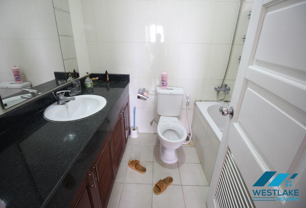 Cho thuê căn hộ 4 phòng ngủ tại Ciputra Tây Hồ