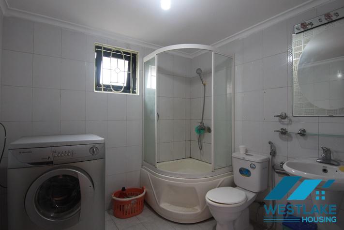 Cho Thuê Nhà 5 Phòng Ngủ Đẹp Có Sân, Ban Công Tại Đường Nghi Tàm Tây Hồ, Hà Nội Cho Thuê Nhà 5 Phòng Ngủ Đẹp Có Sân, Ban Công Tại Đường Nghi Tàm Tây Hồ, Hà Nội