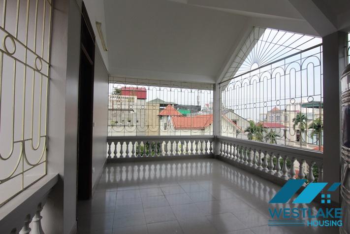 Cho Thuê Nhà 5 Phòng Ngủ Đẹp Có Sân, Ban Công Tại Đường Nghi Tàm Tây Hồ, Hà Nội Cho Thuê Nhà 5 Phòng Ngủ Đẹp Có Sân, Ban Công Tại Đường Nghi Tàm Tây Hồ, Hà Nội