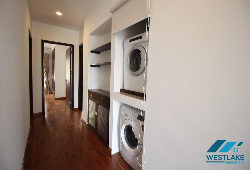 Spacious 03 bedrooms apartment in center of Tay Ho for rent