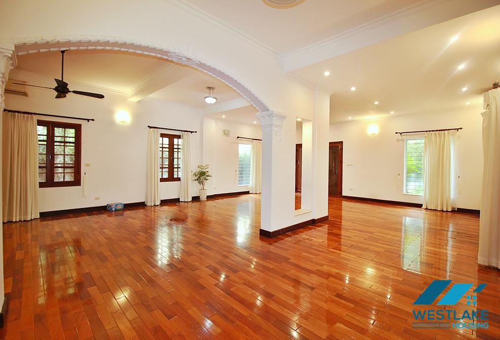 Spacious garden house with out-door pool for rent in Tay Ho, Ha Noi