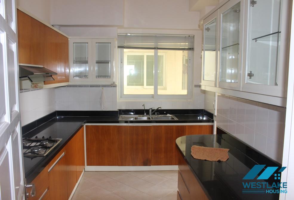 Very nice and fully furnished apartment for lease in Ciputra Tay ho, Ha noi
