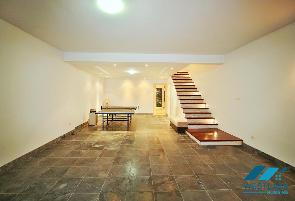 Semi-furnished 4 bedrooms house with big yard for rent in Tay Ho ward, Ha Noi