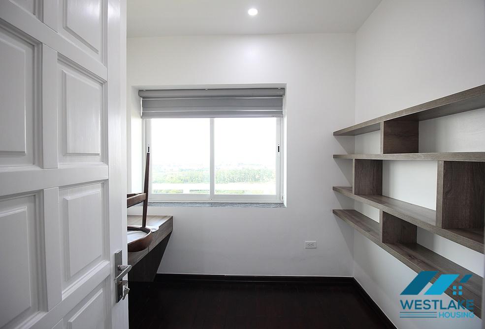 Cho thuê căn hộ 3 phòng ngủ + 1 phòng làm việc tại Ciputra
