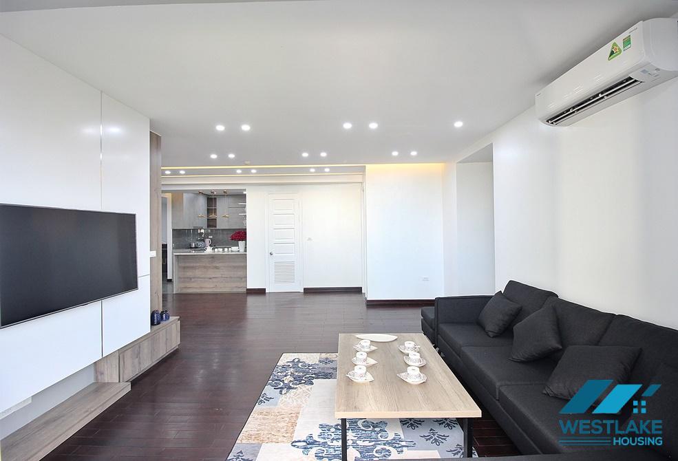 Cho thuê căn hộ 3 phòng ngủ + 1 phòng làm việc tại Ciputra