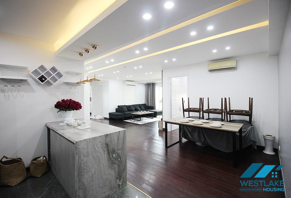 Cho thuê căn hộ 3 phòng ngủ + 1 phòng làm việc tại Ciputra