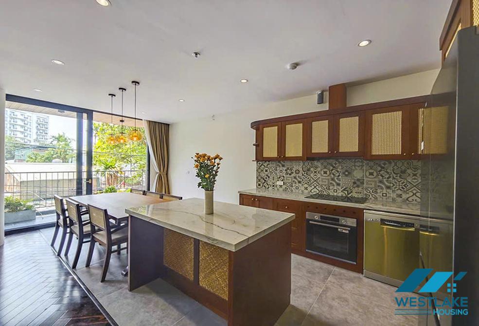Brand new 03 bedrooms apartment for rent in Dang Thai Mai, Tay Ho, Ha Noi