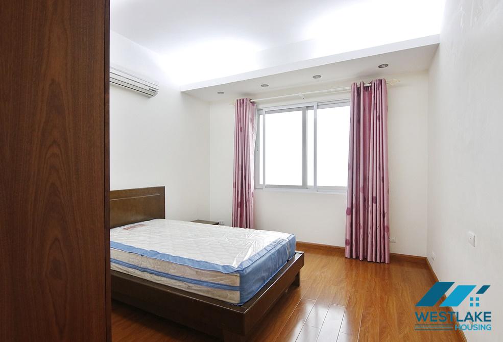Căn hộ 3 phòng ngủ cho thuê tại Ciputra tại tóa E4 Ciputra.