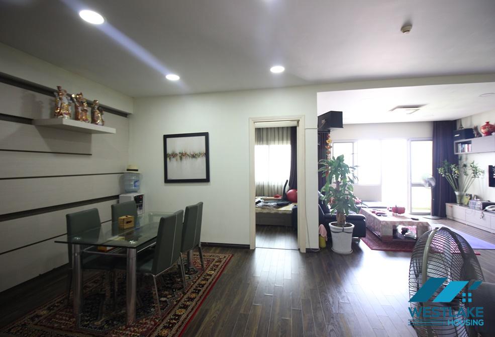Cho thuê căn hộ hiện đại tầng cao tại tòa E Ciputra
