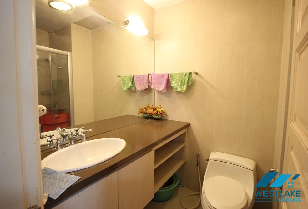 Cho thuê căn hộ hiện đại tầng cao tại tòa E Ciputra