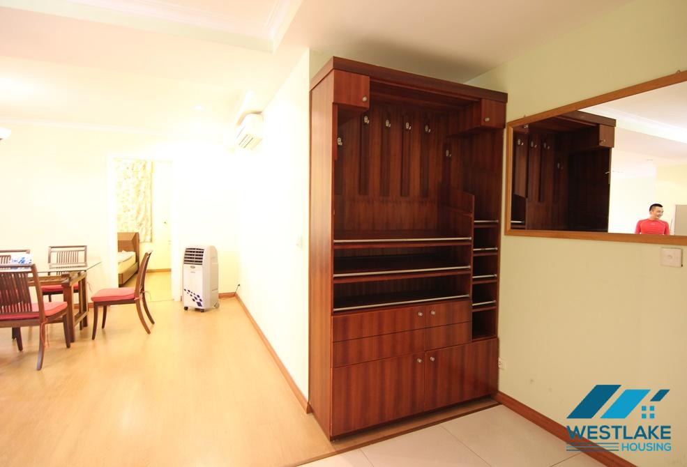 Cho thuê căn hộ đẹp tại khu đô thị Ciputra, Tây Hồ, Hà Nội.