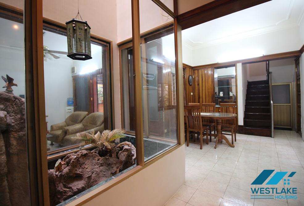 A cute house with nice yard for rent in in Xuan Dieu, Tay Ho