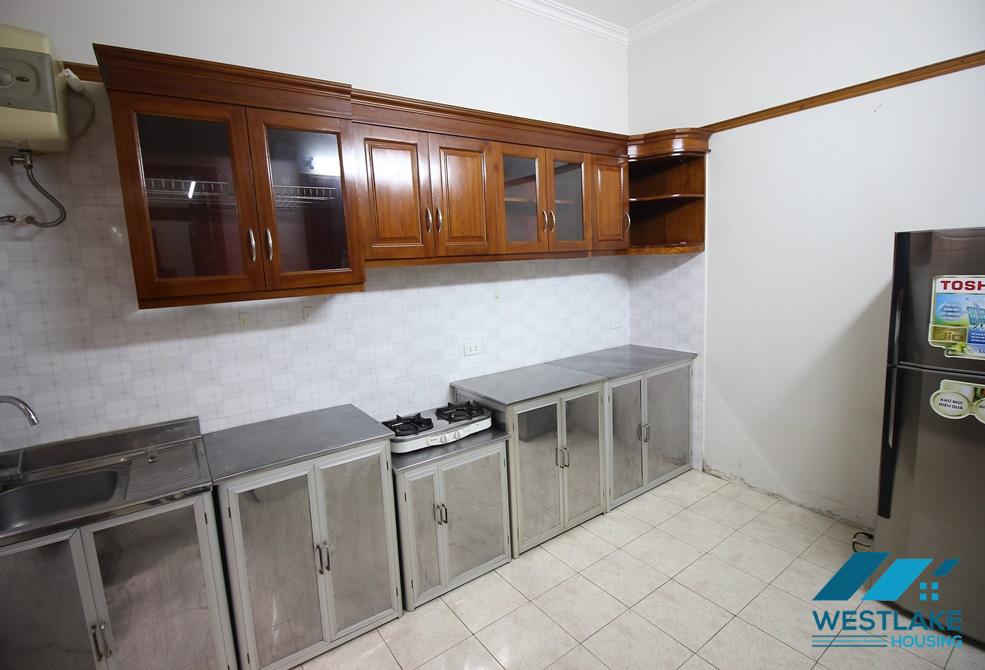 A cute house with nice yard for rent in in Xuan Dieu, Tay Ho