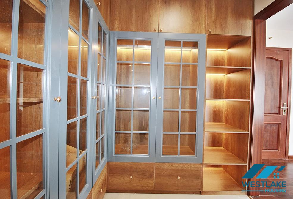 Three bedrooms serviced apartment on high floor for rent on Xuan Dieu street, Tay Ho, Ha Noi