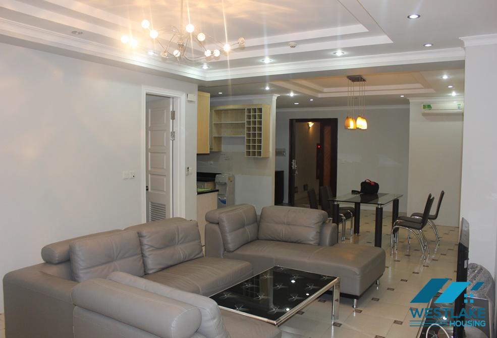 Cho thuê căn hộ 3 phòng ngủ tại tòa E – Ciputra, Tây Hồ, Hà Nội