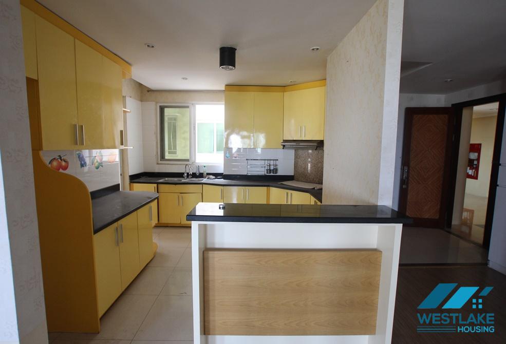 Large size apartment for rent in E Tower, Ciputra, Tay Ho, Ha Noi Large size apartment for rent in E Tower, Ciputra, Tay Ho, Ha Noi