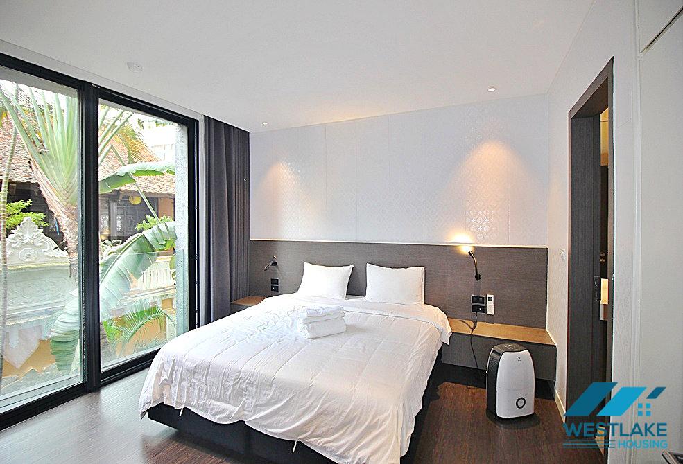 Cho Thuê Căn Hộ 2 Phòng Ngủ Hiện Đại, View Hồ Thoáng Sáng Tại Phố Từ Hoa, Tây Hồ, Hà Nội