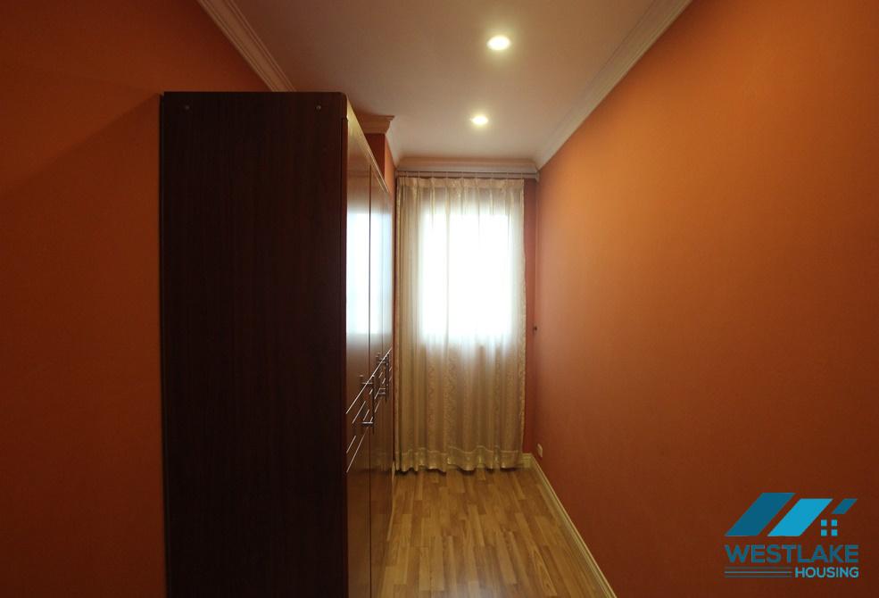 Cho thuê căn hộ 3 phòng ngủ tại tòa E – Ciputra Hà Nội.