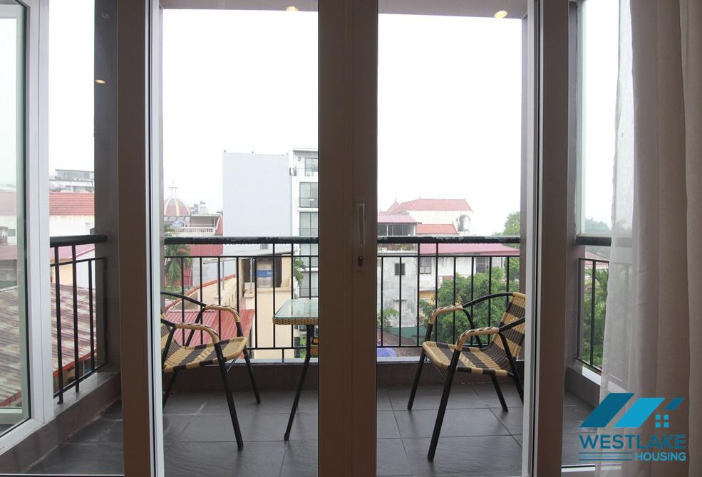 A bright and good valued 3 bedroom apartment for rent in Tay Ho, Ha Noi