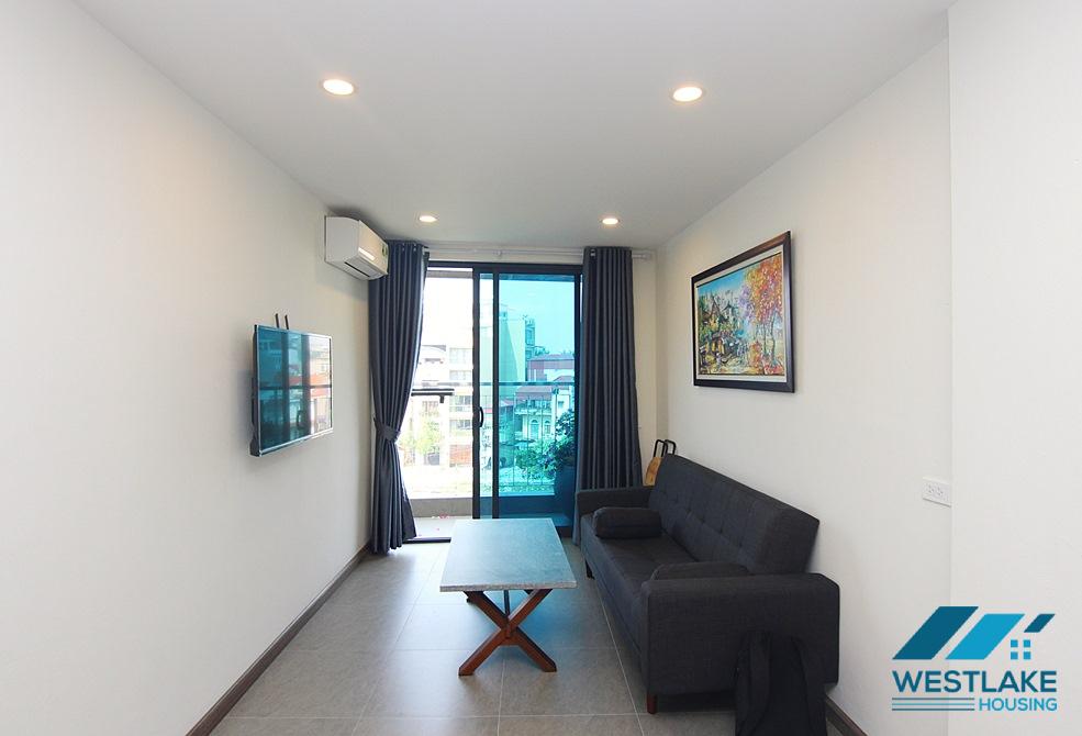 Lake view 2 bedrooms apartment with balcony for rent in Yen Hoa, Tay Ho, Ha Noi