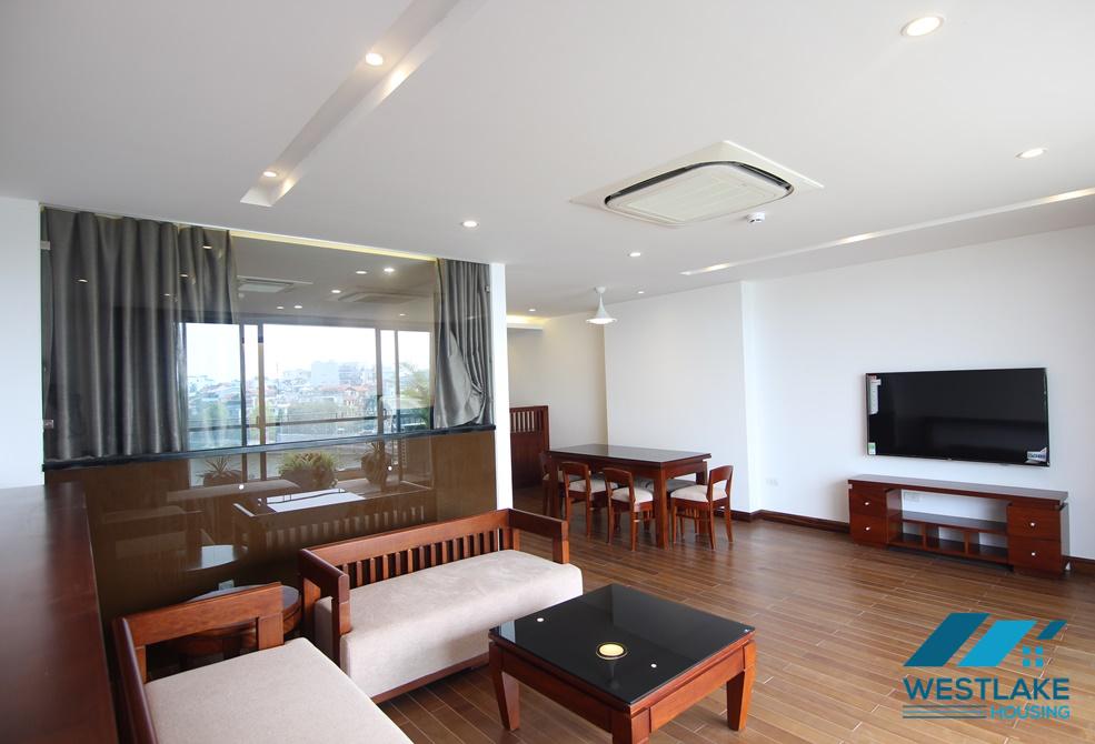 A nice lake view 2 bedroom apartment for rent in Tay Ho, Ha Noi