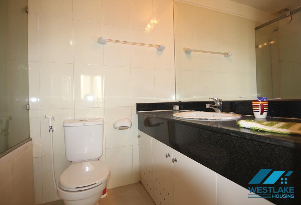 Cho thuê căn hộ 3 phòng ngủ tại Ciputra, Tây Hồ