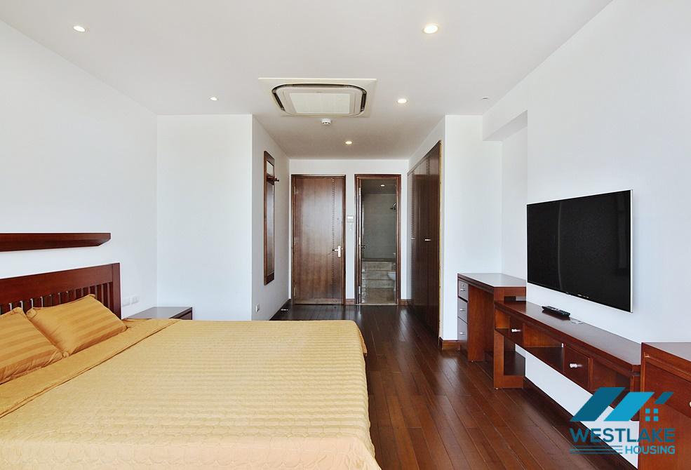 A 4 bedroom apartment with beautiful lake view in Xuan Dieu, Tay Ho