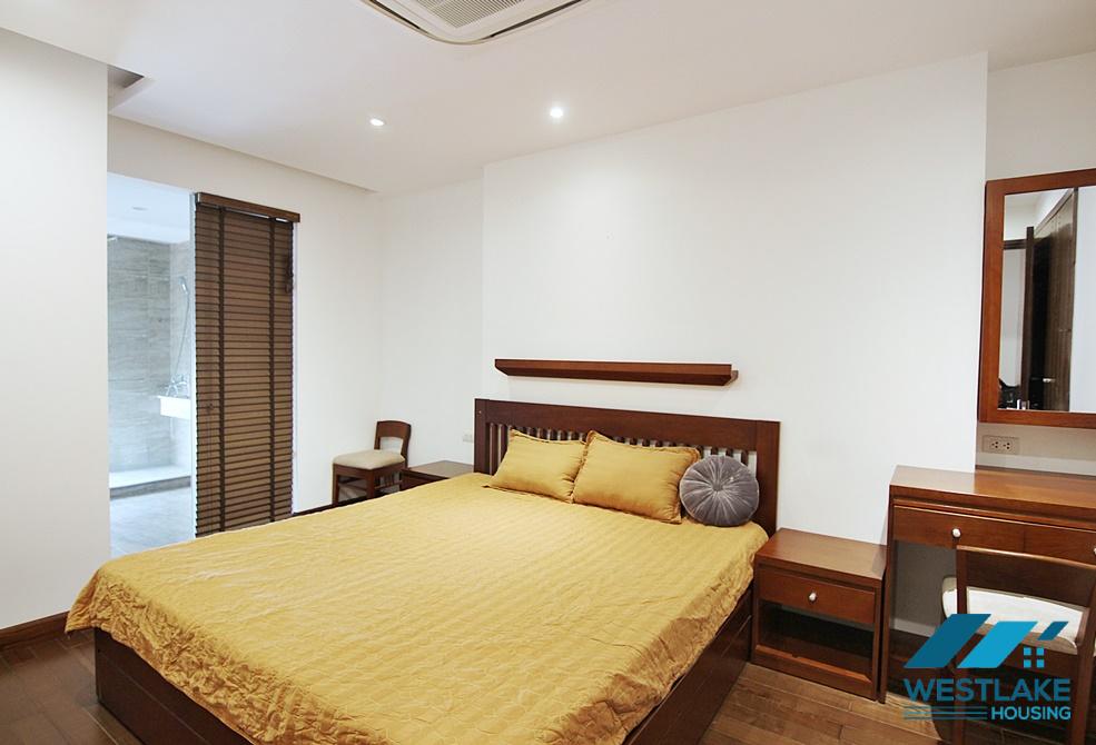 A 4 bedroom apartment with beautiful lake view in Xuan Dieu, Tay Ho