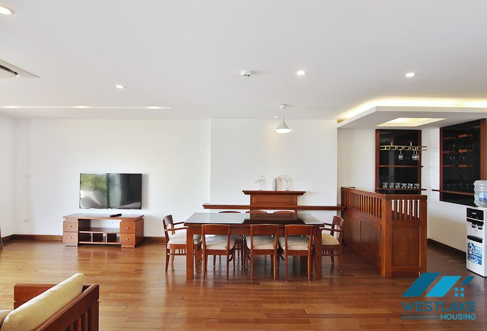 A 4 bedroom apartment with beautiful lake view in Xuan Dieu, Tay Ho