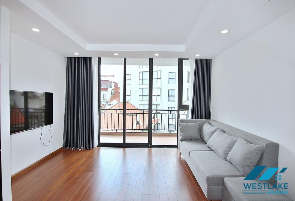 Brightly 3 bedrooms apartment for rent in Dang Thai Mai, Tay Ho, Ha Noi