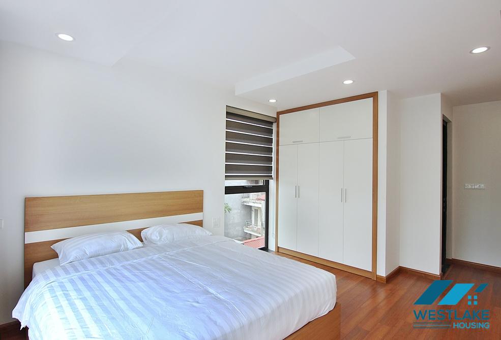 Brightly 3 bedrooms apartment for rent in Dang Thai Mai, Tay Ho, Ha Noi