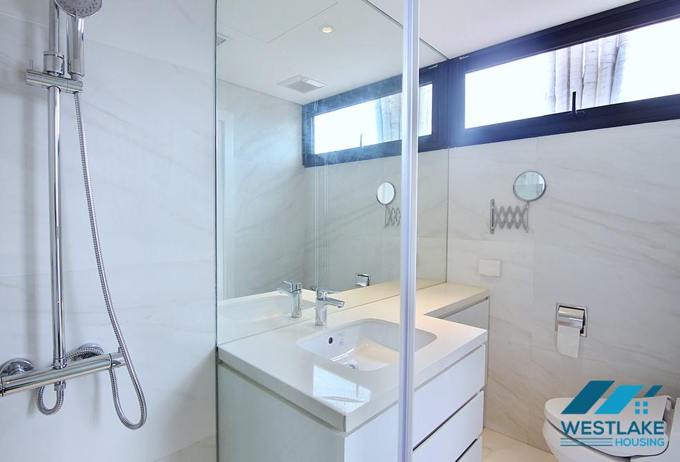 Căn Hộ 2 Phòng Ngủ Đẹp Hiện Đại, View Hồ Sáng Thoáng Cho Thuê Trên Phố Tô Ngọc Vân Tây Hồ