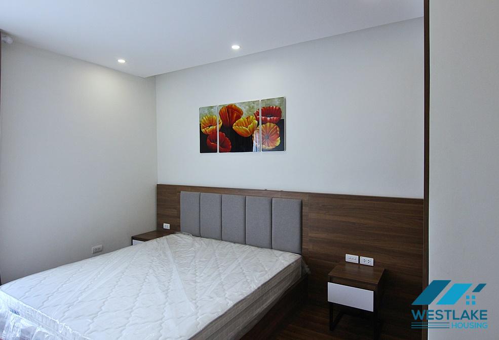 A modern 3 bedroom apartment for rent in Xuan Dieu, Tay Ho