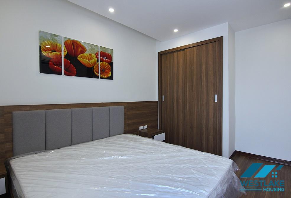 A modern 3 bedroom apartment for rent in Xuan Dieu, Tay Ho