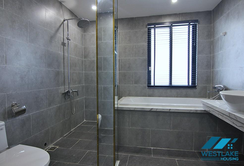 A modern 3 bedroom apartment for rent in Xuan Dieu, Tay Ho