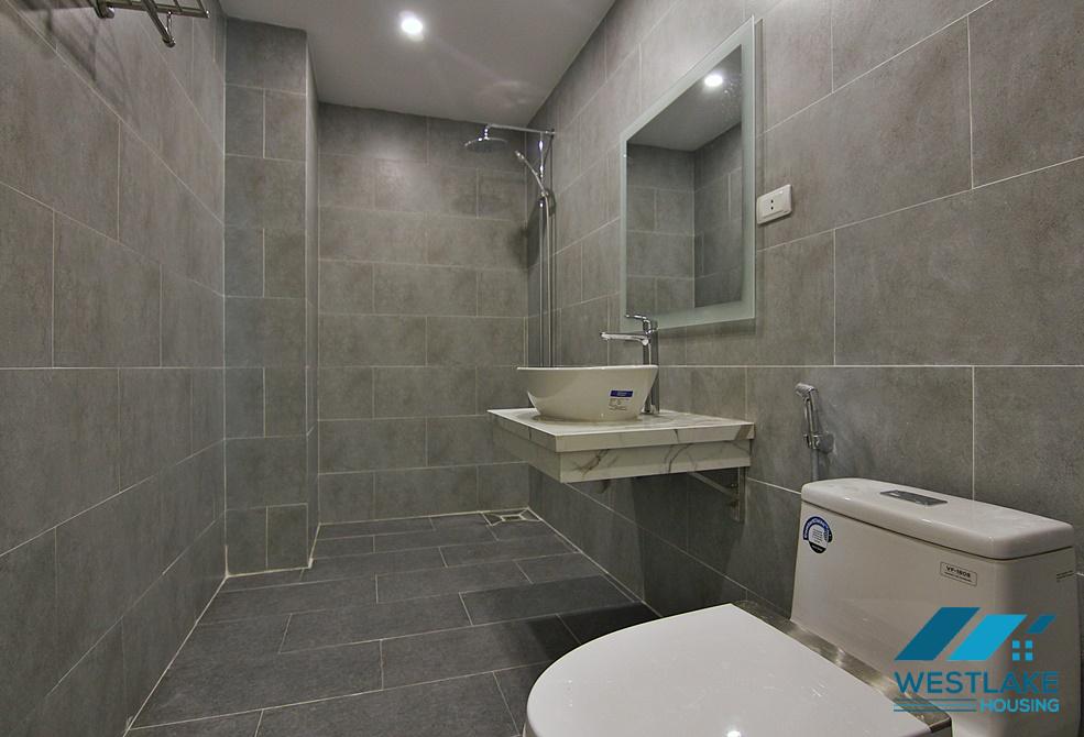 A modern 3 bedroom apartment for rent in Xuan Dieu, Tay Ho