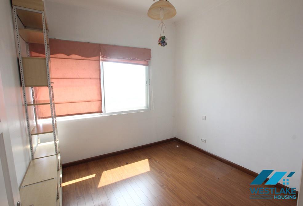 Cho thuê căn hộ sáng sủa tại tòa E, Ciputra, Tây Hồ, Hà Nội