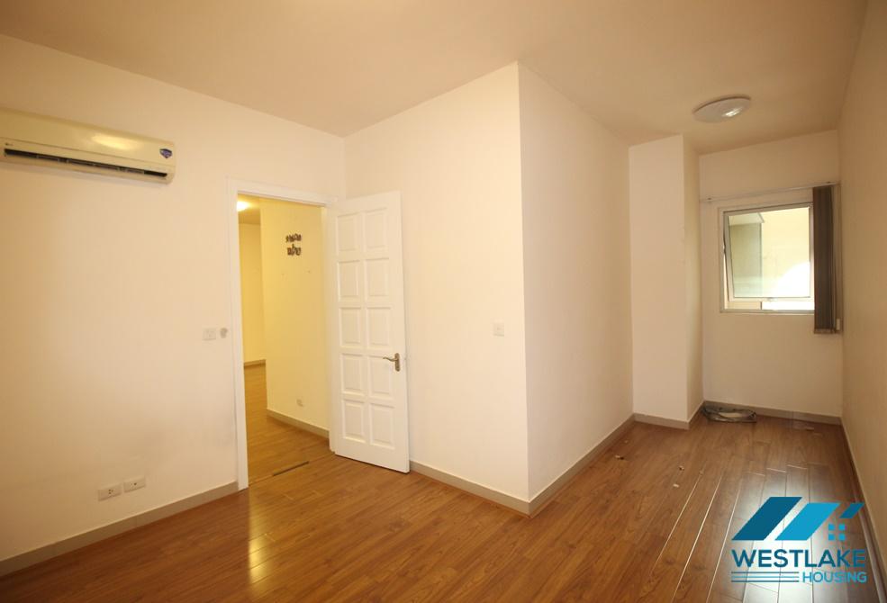 A cheap and unfurnished 3 bedroom apartment for rent in Ciputra, Tay ho, Ha noi