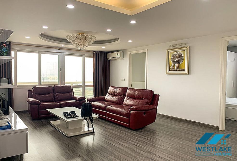 Cho thuê căn hộ 4 phòng ngủ sang trọng tại tòa E – Ciputra