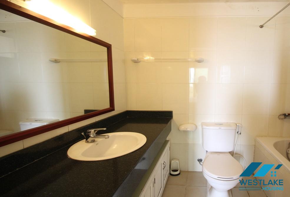 Nice and spacious apartment rental in Ciputra E tower, Tay Ho ward, Ha Noi