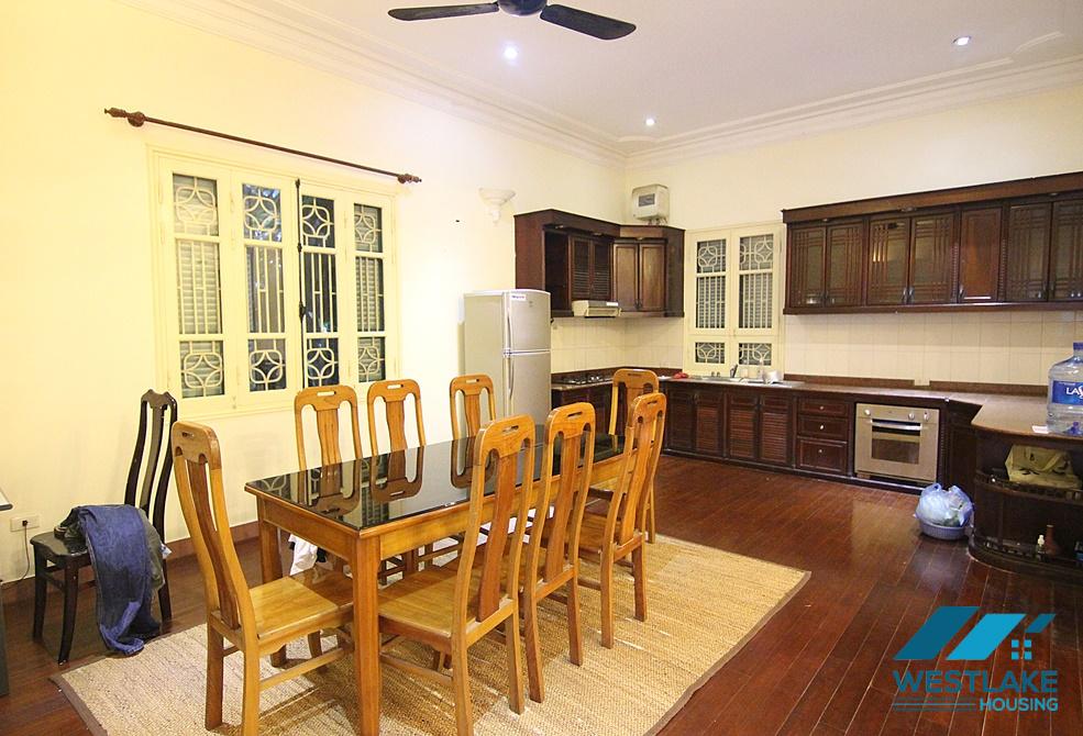 A spacious house with garden for rent in Nghi Tam, Tay Ho A spacious house with garden for rent in Nghi Tam, Tay Ho
