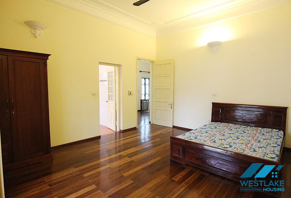 A spacious house with garden for rent in Nghi Tam, Tay Ho A spacious house with garden for rent in Nghi Tam, Tay Ho