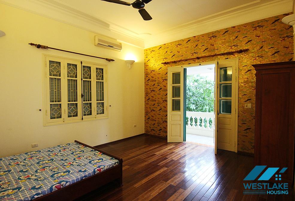 A spacious house with garden for rent in Nghi Tam, Tay Ho A spacious house with garden for rent in Nghi Tam, Tay Ho