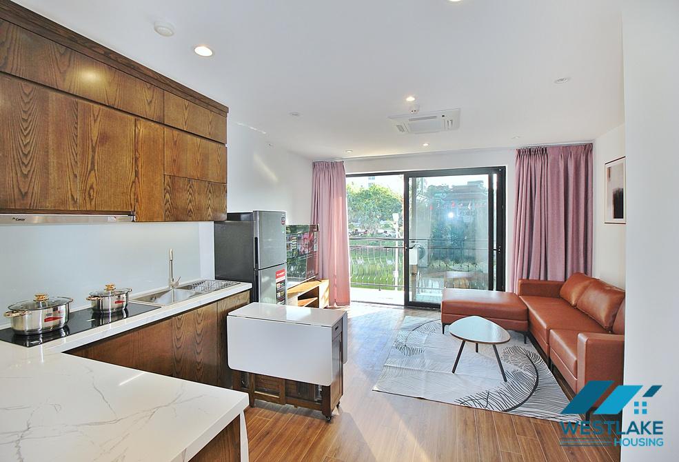 Lake view one bedroom apartment for rent in Tu Hoa street,Tay Ho, Ha Noi