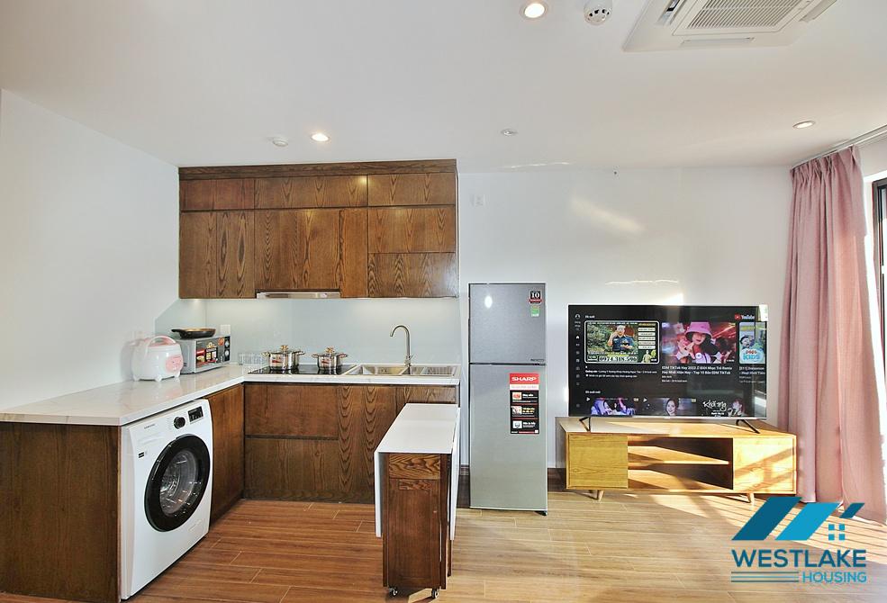 Lake view one bedroom apartment for rent in Tu Hoa street,Tay Ho, Ha Noi