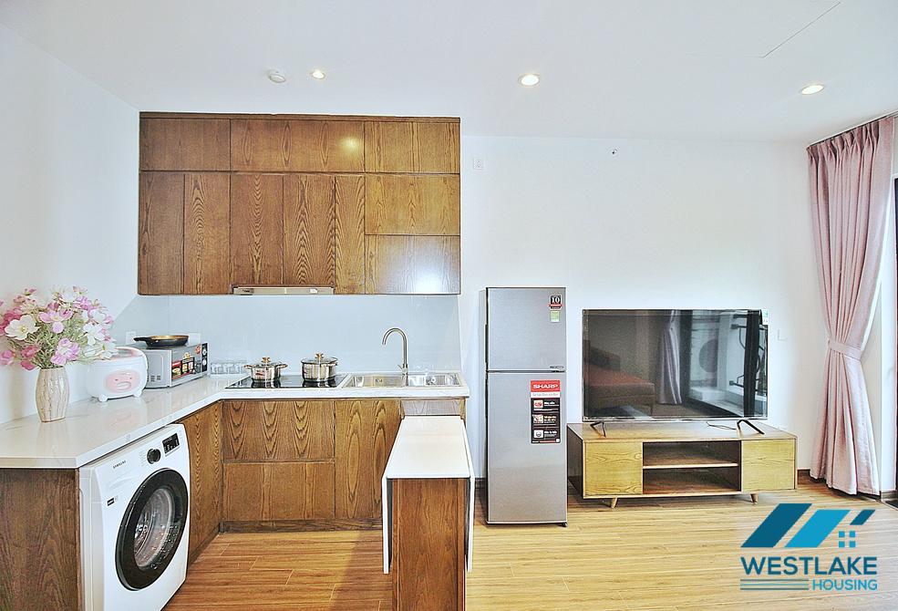 Beautiful one bedroom apartment for rent on Tu Hoa street, Tay Ho, Ha Noi