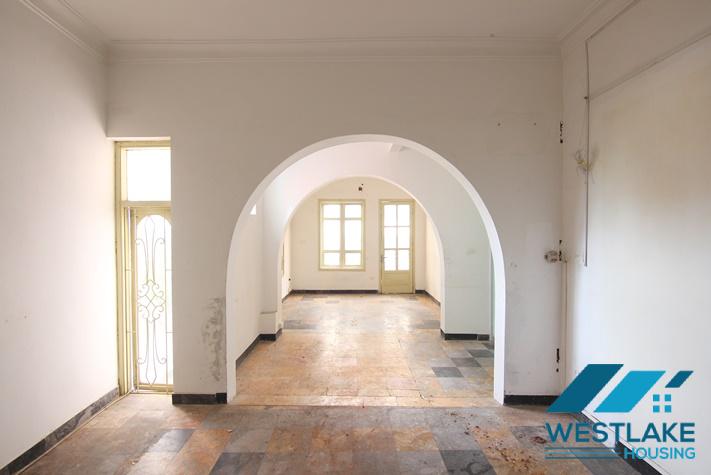 Cho Thuê Nhà Có Sân Rộng Thoáng, Vị Trí Đẹp Rất Phù Hợp Để Làm Quán Cà Phê, Nhà Hàng Tại Tây Hồ, Hà Nội Cho Thuê Nhà Có Sân Rộng Thoáng, Vị Trí Đẹp Rất Phù Hợp Để Làm Quán Cà Phê, Nhà Hàng Tại Tây Hồ, Hà Nội