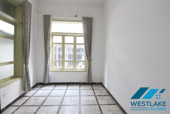 Cho Thuê Nhà Có Sân Rộng Thoáng, Vị Trí Đẹp Rất Phù Hợp Để Làm Quán Cà Phê, Nhà Hàng Tại Tây Hồ, Hà Nội Cho Thuê Nhà Có Sân Rộng Thoáng, Vị Trí Đẹp Rất Phù Hợp Để Làm Quán Cà Phê, Nhà Hàng Tại Tây Hồ, Hà Nội