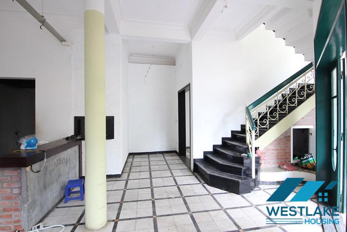 Cho Thuê Nhà Có Sân Rộng Thoáng, Vị Trí Đẹp Rất Phù Hợp Để Làm Quán Cà Phê, Nhà Hàng Tại Tây Hồ, Hà Nội Cho Thuê Nhà Có Sân Rộng Thoáng, Vị Trí Đẹp Rất Phù Hợp Để Làm Quán Cà Phê, Nhà Hàng Tại Tây Hồ, Hà Nội